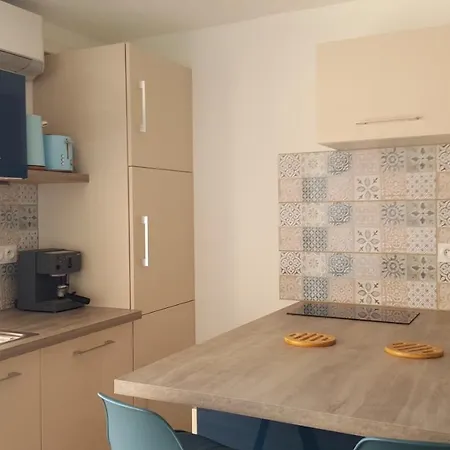 Studio 4 Personnes Front De Mer Et Piscine